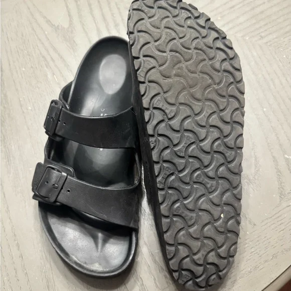 Birkenstock Black Men's Sandals - Picture 2 of 2